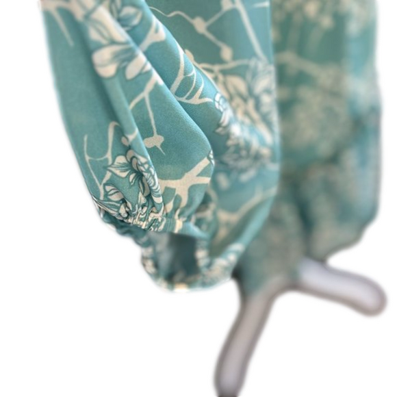 Flying Tomato long sleeve Mini dress w/ruffled skirt line, sinched waist size S - Picture 5 of 9